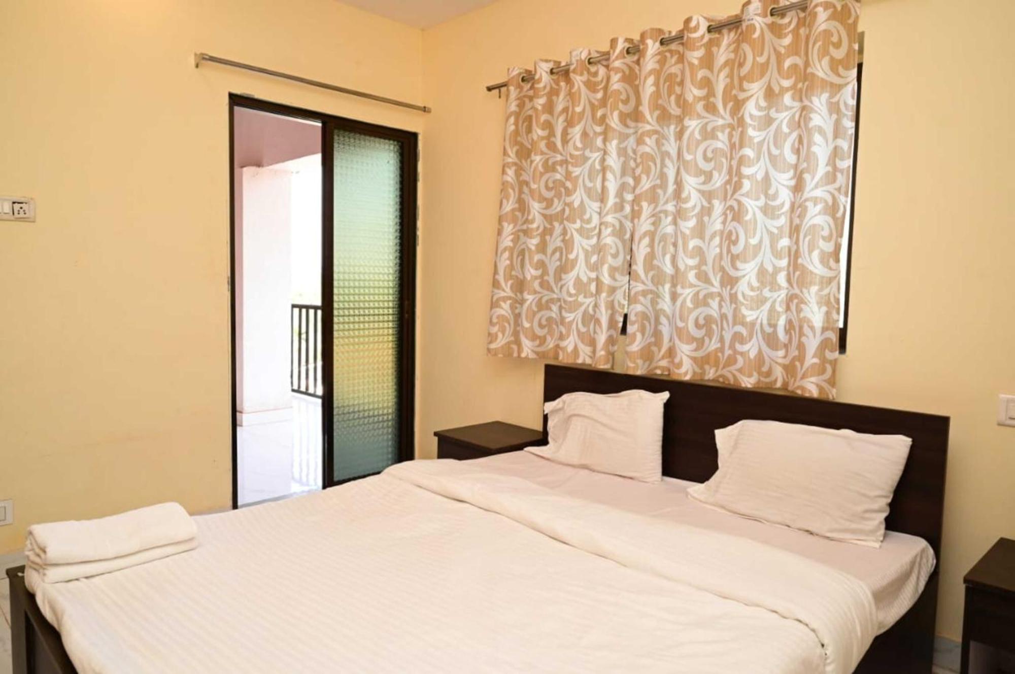Hotel Wada Chirebandi Gimvi Zewnętrze zdjęcie