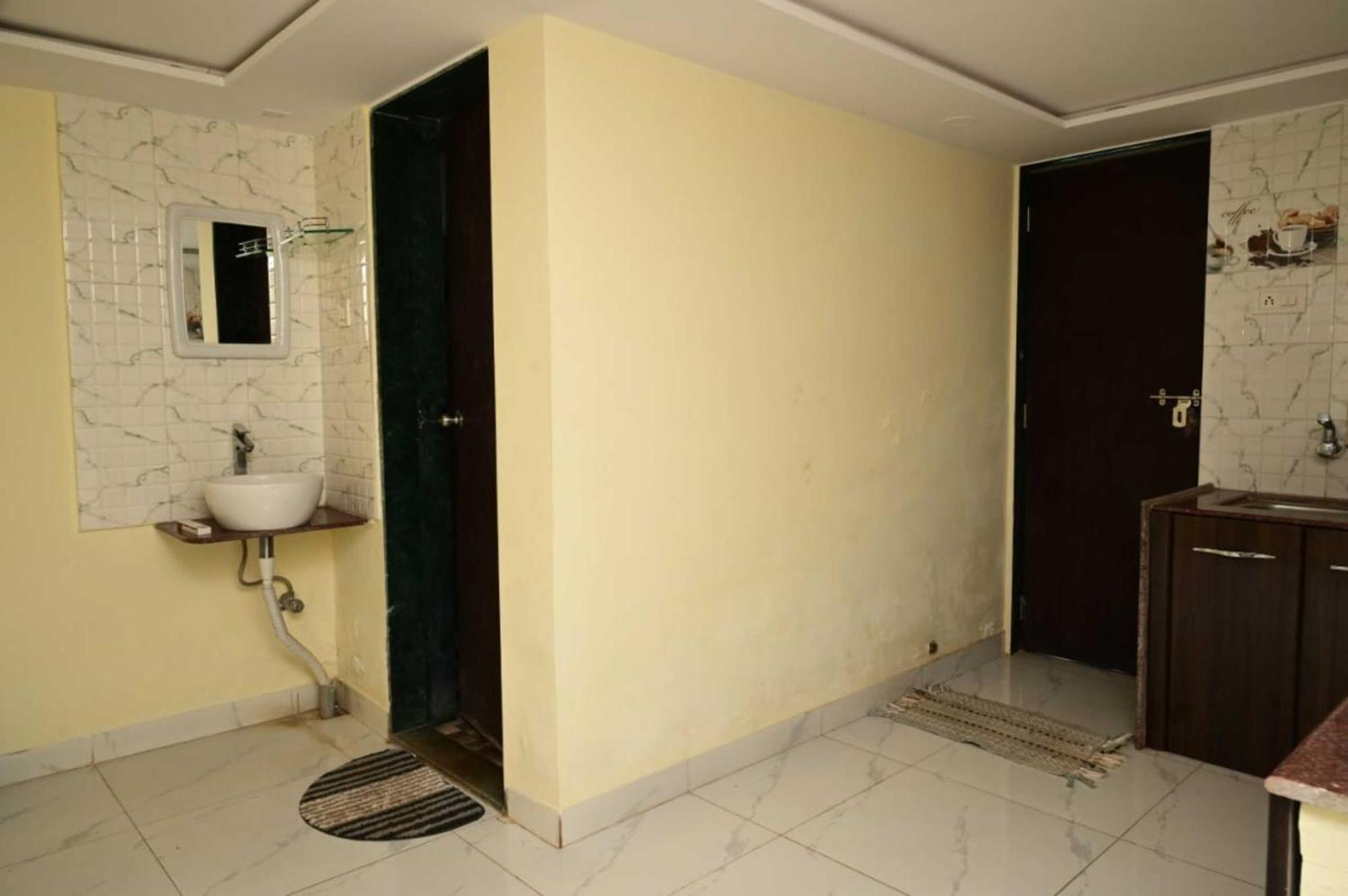 Hotel Wada Chirebandi Gimvi Zewnętrze zdjęcie