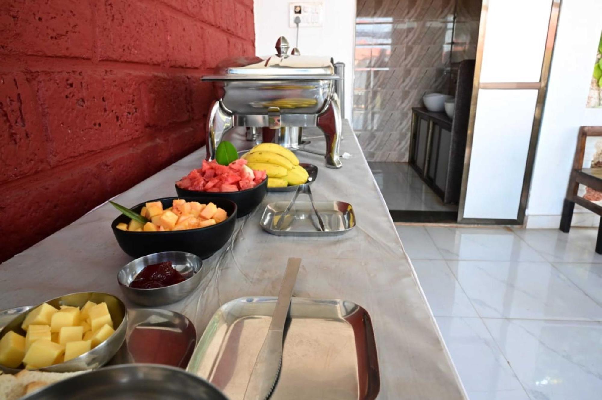 Hotel Wada Chirebandi Gimvi Zewnętrze zdjęcie